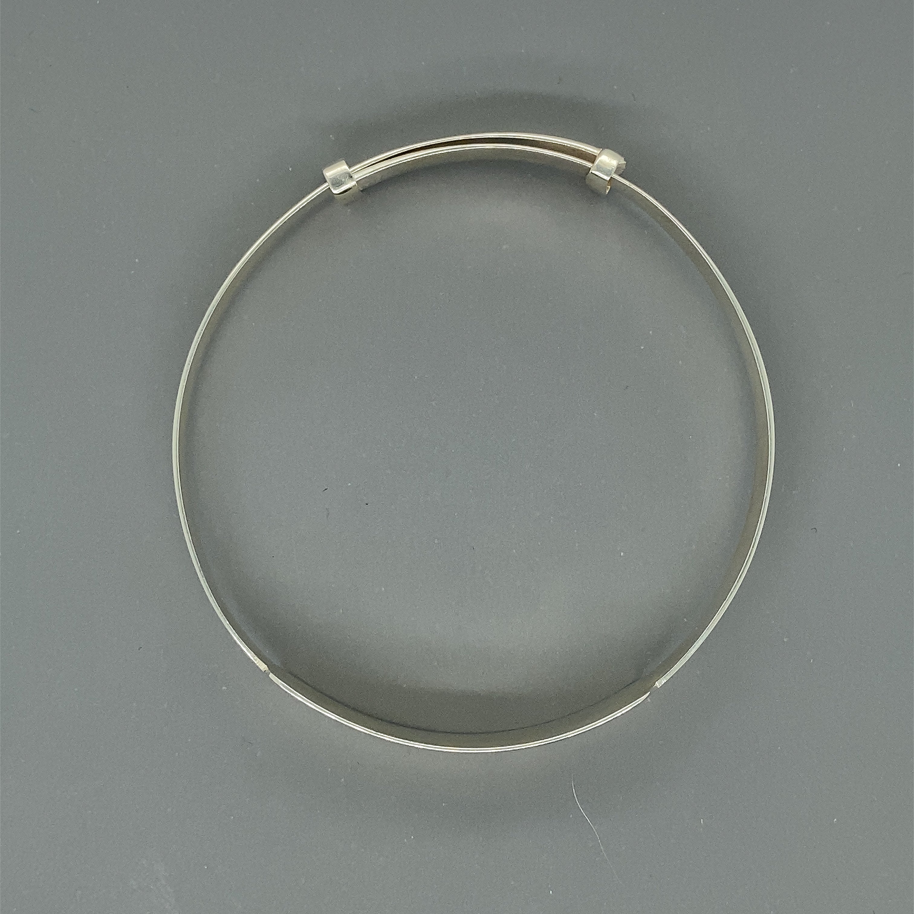 Silver hot sale hoop bracelet