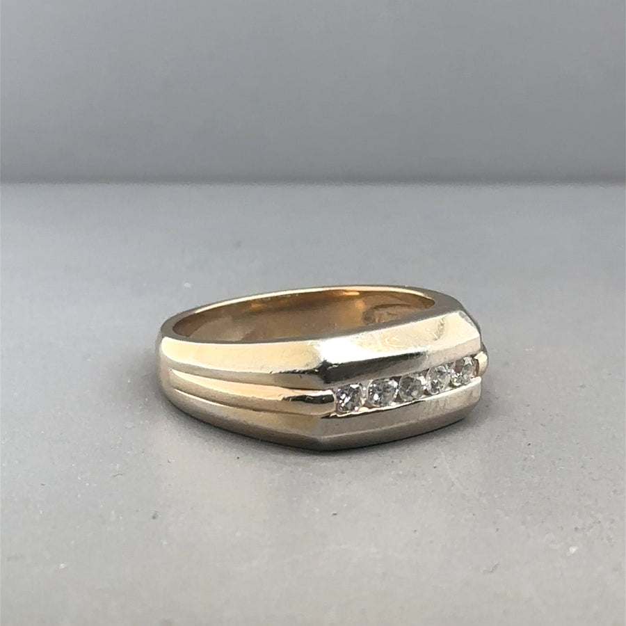 9ct Yellow Gold Diamond Set Signet Ring (c. 0.25ct) - Size R 1/2