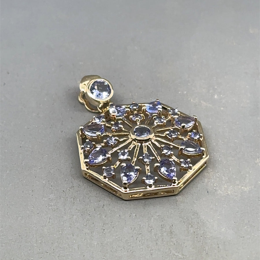 9ct Yellow Gold Tanzanite Pendant