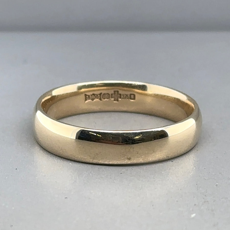 9ct Yellow Gold Plain Band Ring - Size U 1/2
