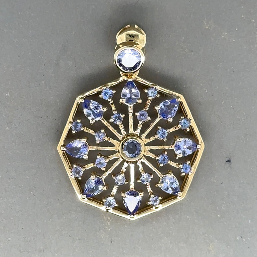 9ct Yellow Gold Tanzanite Pendant