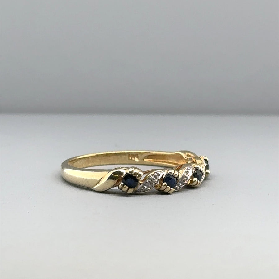 9ct Yellow Gold Sapphire and Diamond Ring - Size O