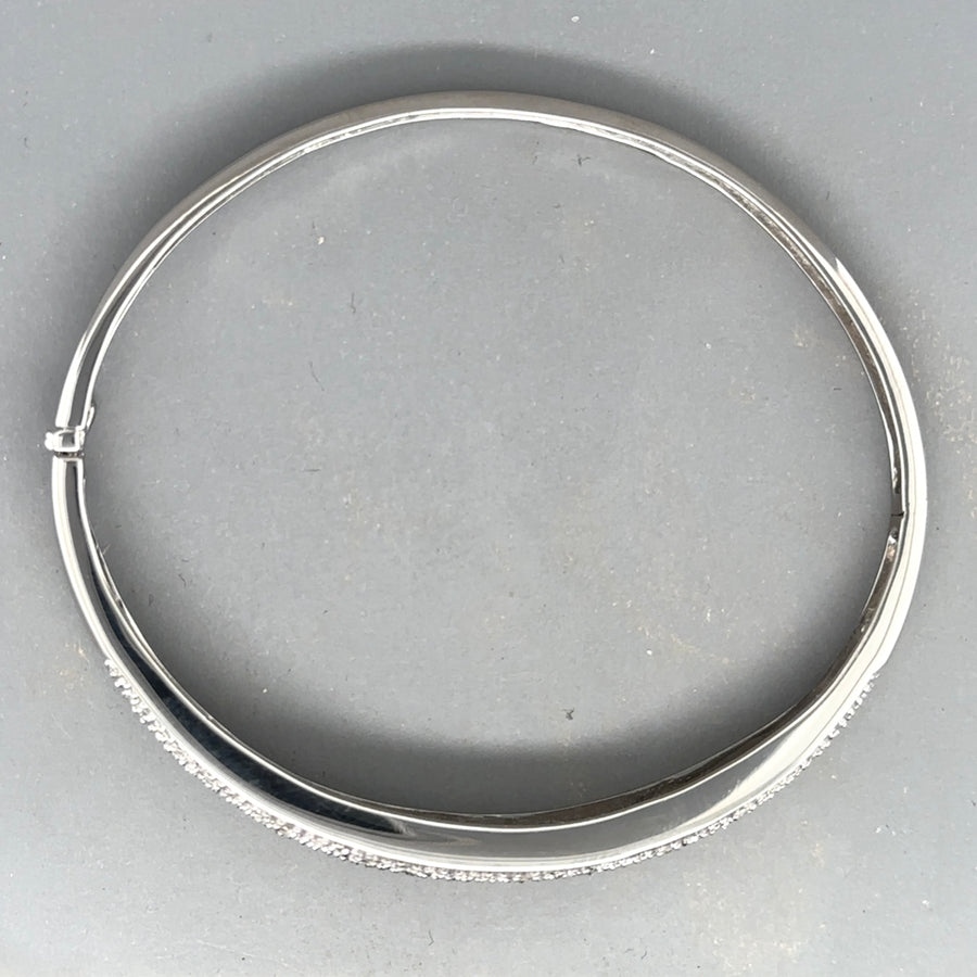 9ct White Gold Diamond Set Bangle (c. 0.20ct)