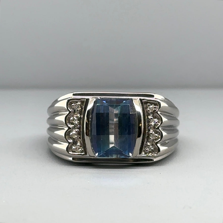 9ct White Gold Diamond and Blue Topaz Ring - Size V