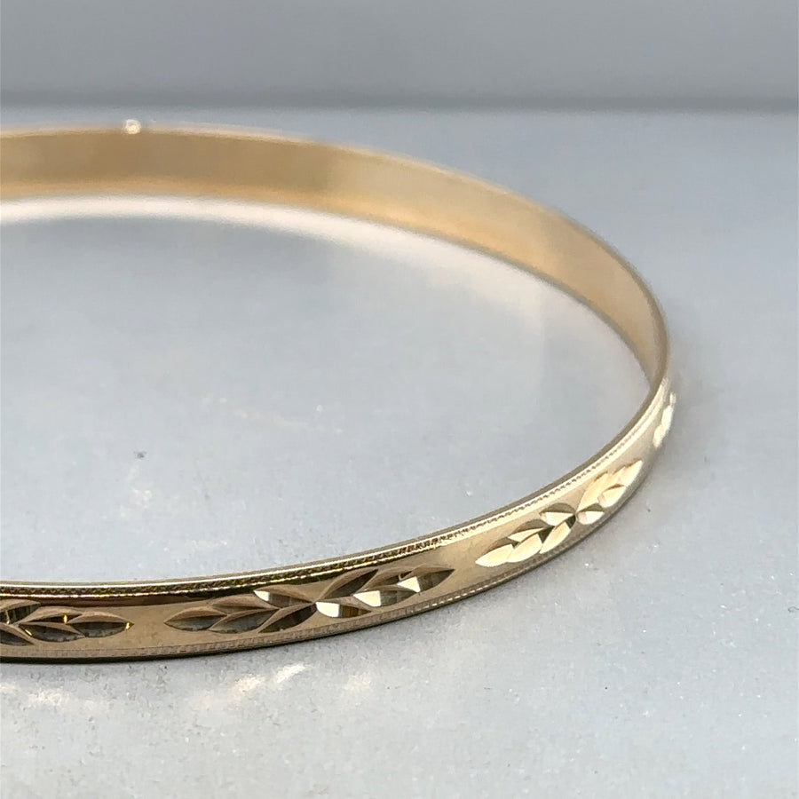 9ct Yellow Gold Patterned Bangle