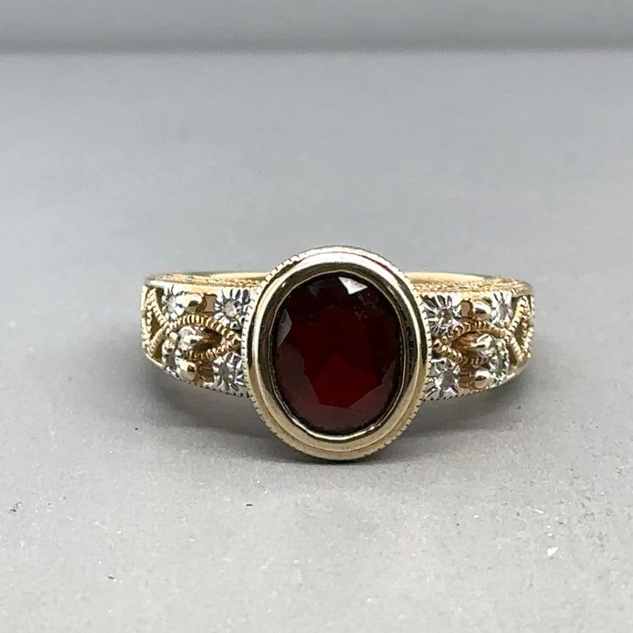 9ct Yellow Gold Garnet and Diamond Ring - Size L