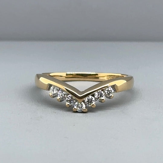 18ct Yellow Gold Diamond Chevron Ring (c. 0.20 - 0.25ct) - Size O