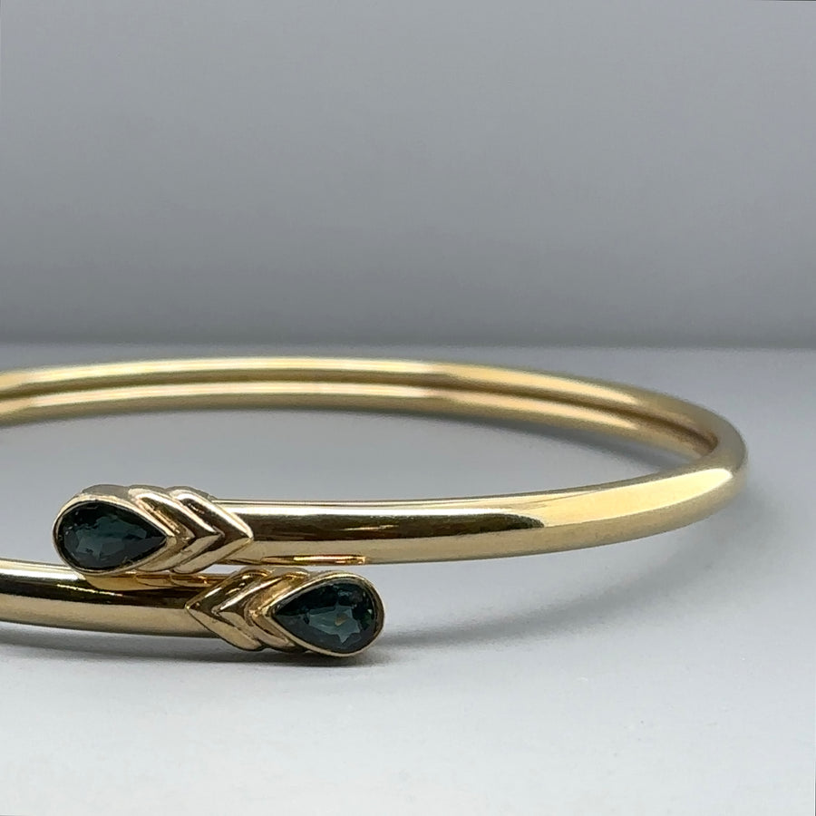 9ct Yellow Gold Topaz Torque Style Bangle