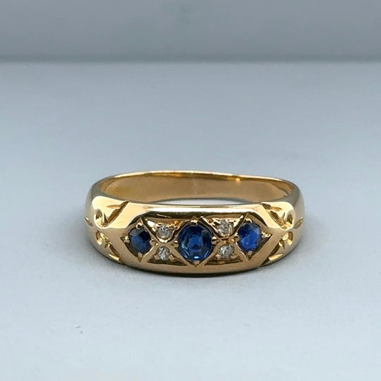 18ct Yellow Gold Blue Topaz and Diamond Ring - Size Q 1/2