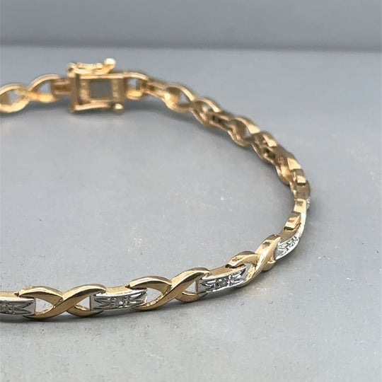 9ct Yellow Gold Diamond Set Bracelet (c. 0.15ct)