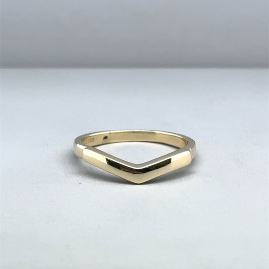 9ct Yellow Gold Chevron Ring - Size M