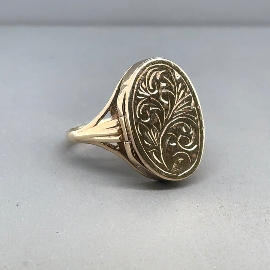 9ct Yellow Gold Locket Ring - Size M