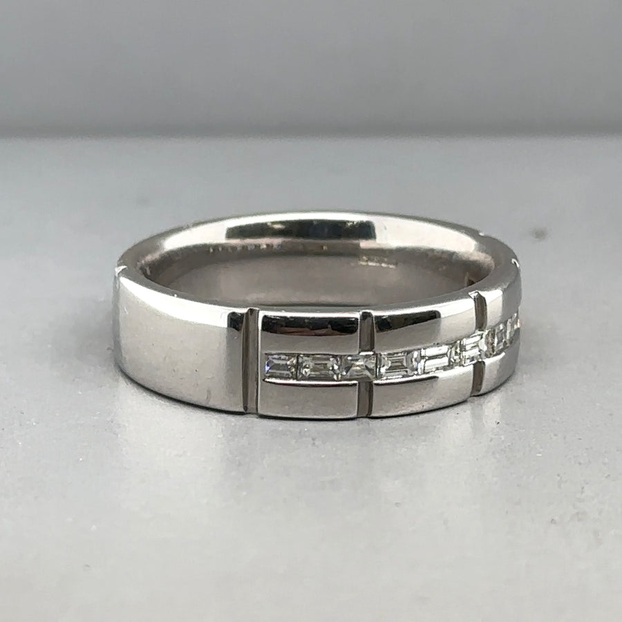 18ct White Gold Diamond Set Ring (c. 0.30ct) - Size R