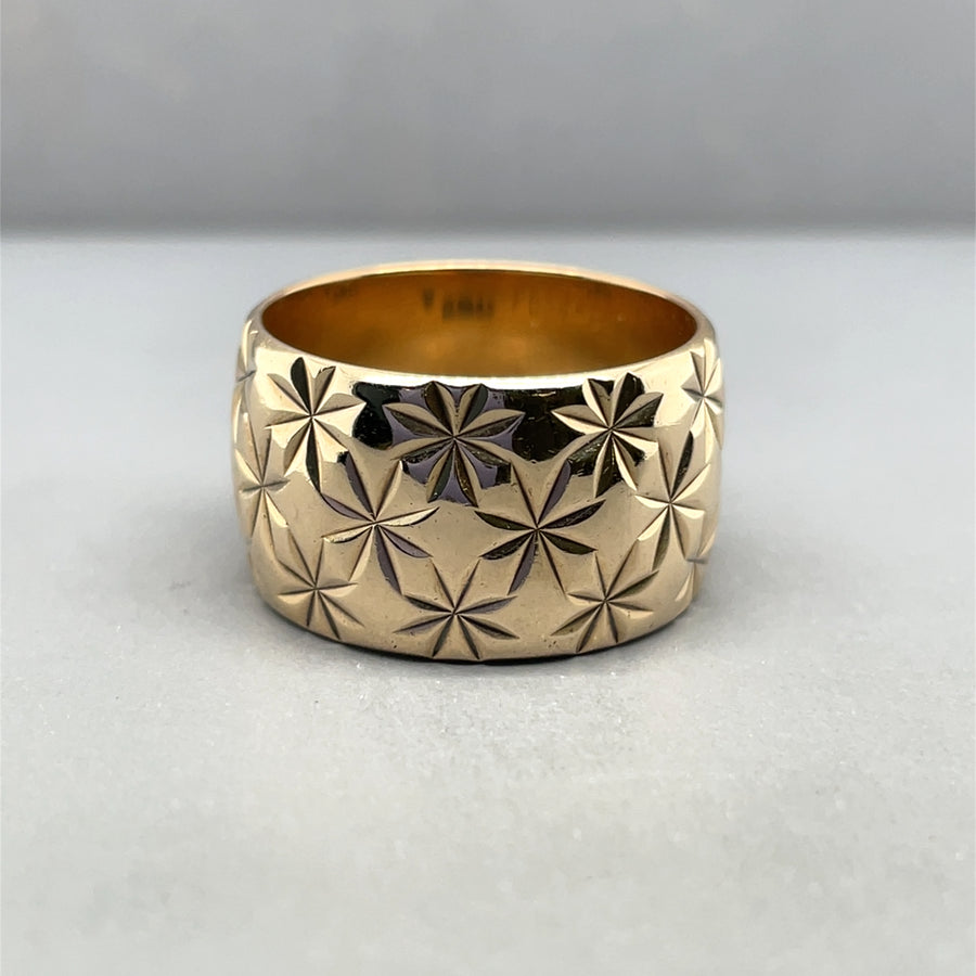 9ct Yellow Gold Patterned Band Ring - Size N 1/2