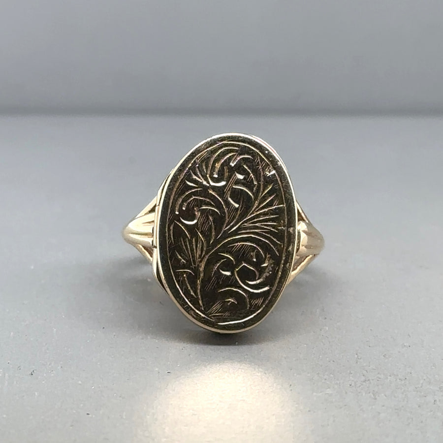 9ct Yellow Gold Locket Ring - Size M