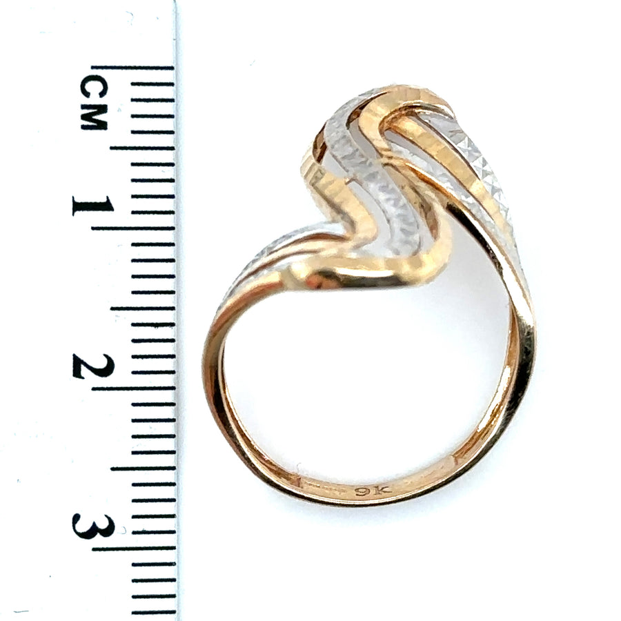 9ct Bi-Colour Fancy Ring - Size P