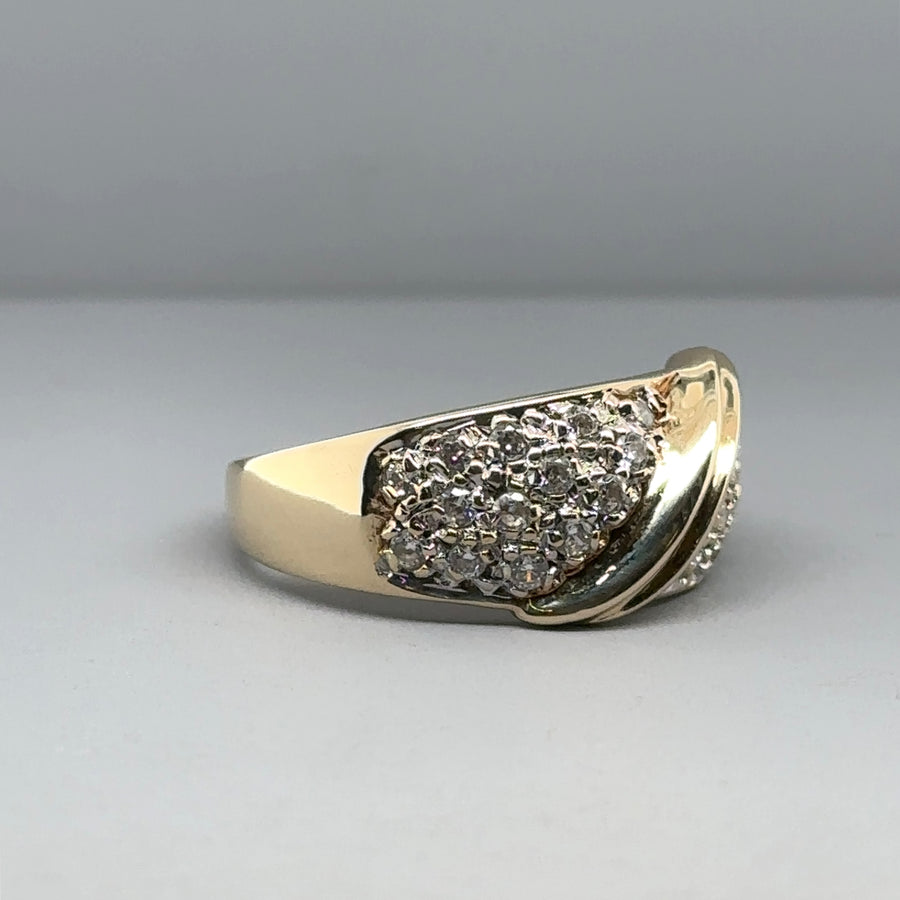 9ct Yellow Gold Cubic Zirconia Ring - Size Q 1/2