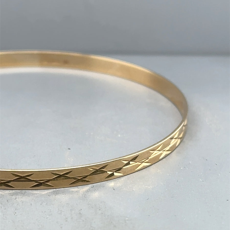 9ct Yellow Gold Patterned Bangle