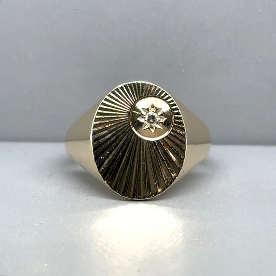 9ct Yellow Gold Single Stone Diamond Textured Signet Ring - Size T