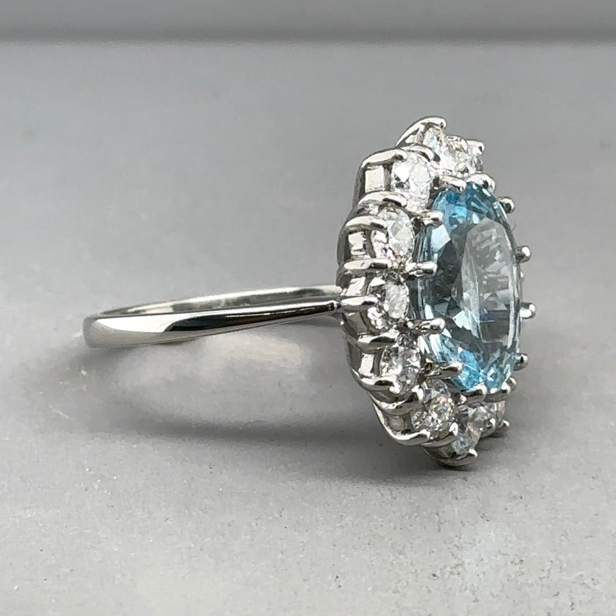18ct White Gold Diamond and Aquamarine Cluster Ring (c. 1.80ct) - Size O