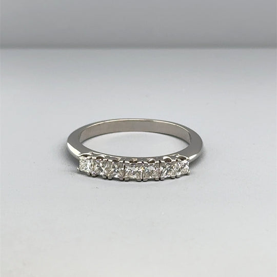 9ct White Gold Seven Stone Diamond Ring (c. 0.75ct) - Size O 1/2