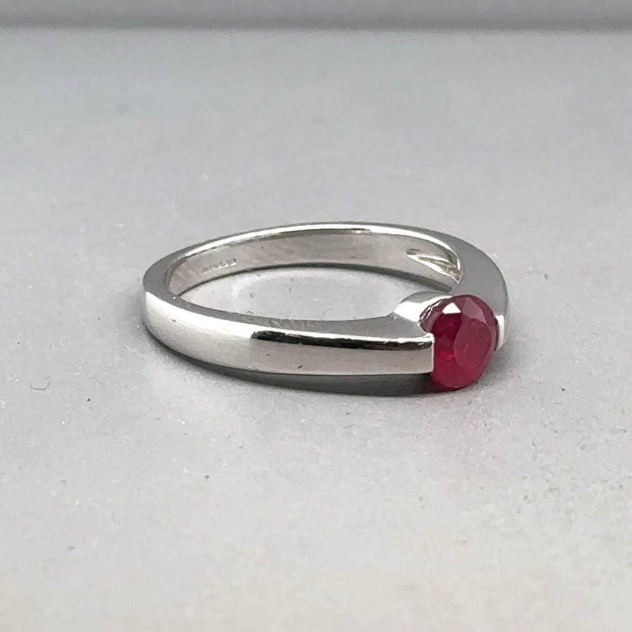9ct White Gold Single Stone Ruby Ring - Size K 1/2