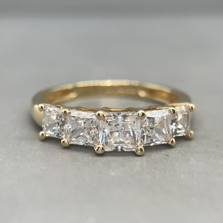 14ct Yellow Gold Cubic Zirconia Set Ring - Size M 1/2