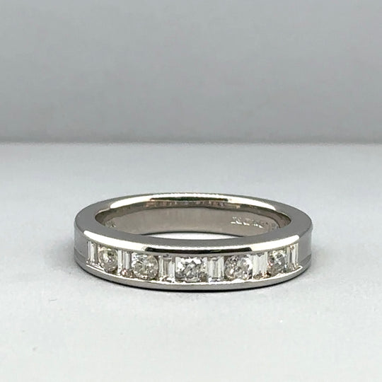 18ct White Gold Diamond Set Ring (c. 0.50ct) - Size L