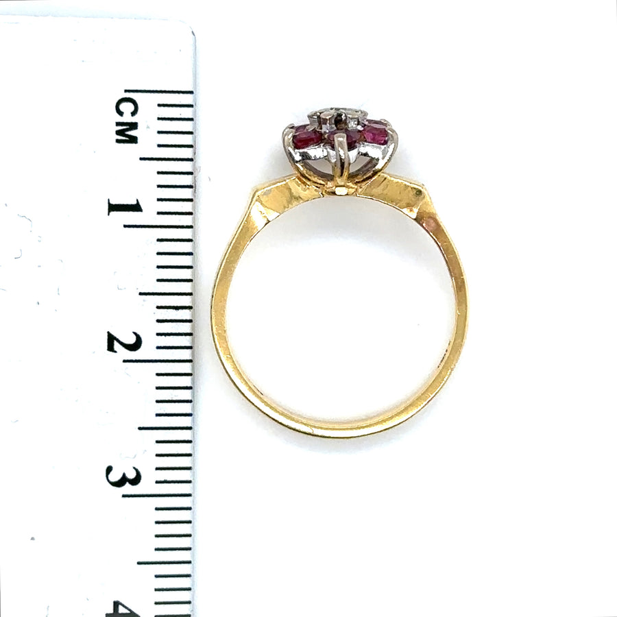 18ct Yellow Gold Ruby and Diamond Ring - Size M 1/2