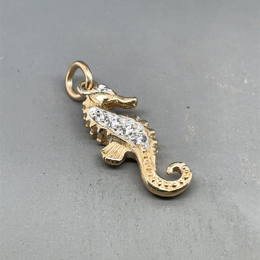 9ct Yellow Gold Cubic Zirconia Seahorse Pendant