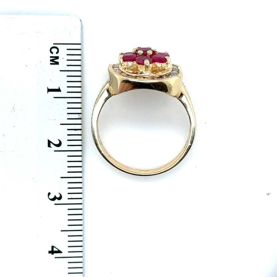 14ct Yellow Gold Ruby and Diamond Ring (c. 0.40ct) - Size M 1/2
