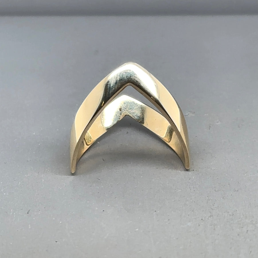 9ct Yellow Gold Pointed Chevron Ring - Size P 1/2
