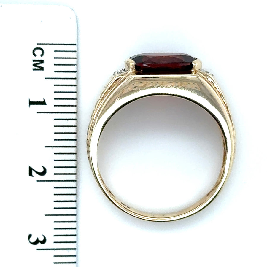 9ct Yellow Gold Red Synthetic Stone and Diamond Ring - Size Q