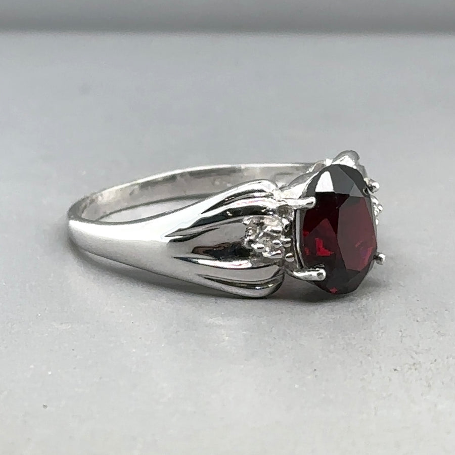 9ct White Gold Stone Ring - Size N 1/2