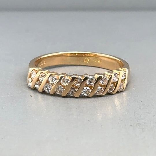 18ct Yellow Gold Diamond Set Ring (c. 0.36ct) - Size O