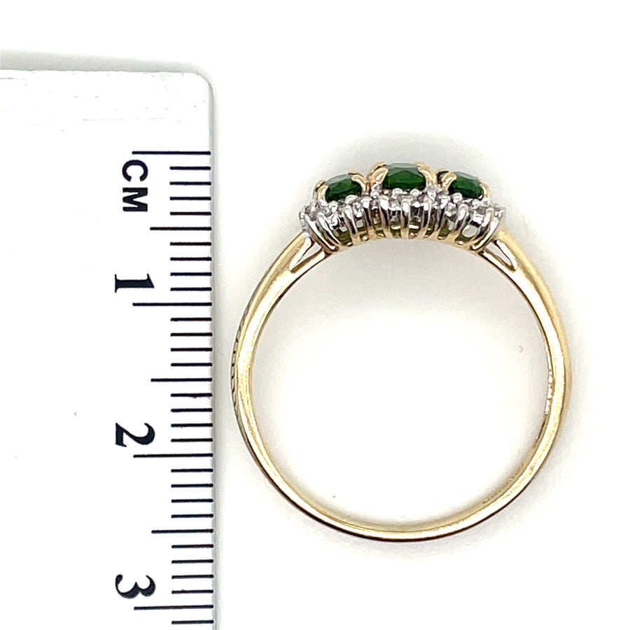 9ct Yellow Gold Diamond and Tourmaline Ring (c. 0.15 - 0.20ct) - Size T