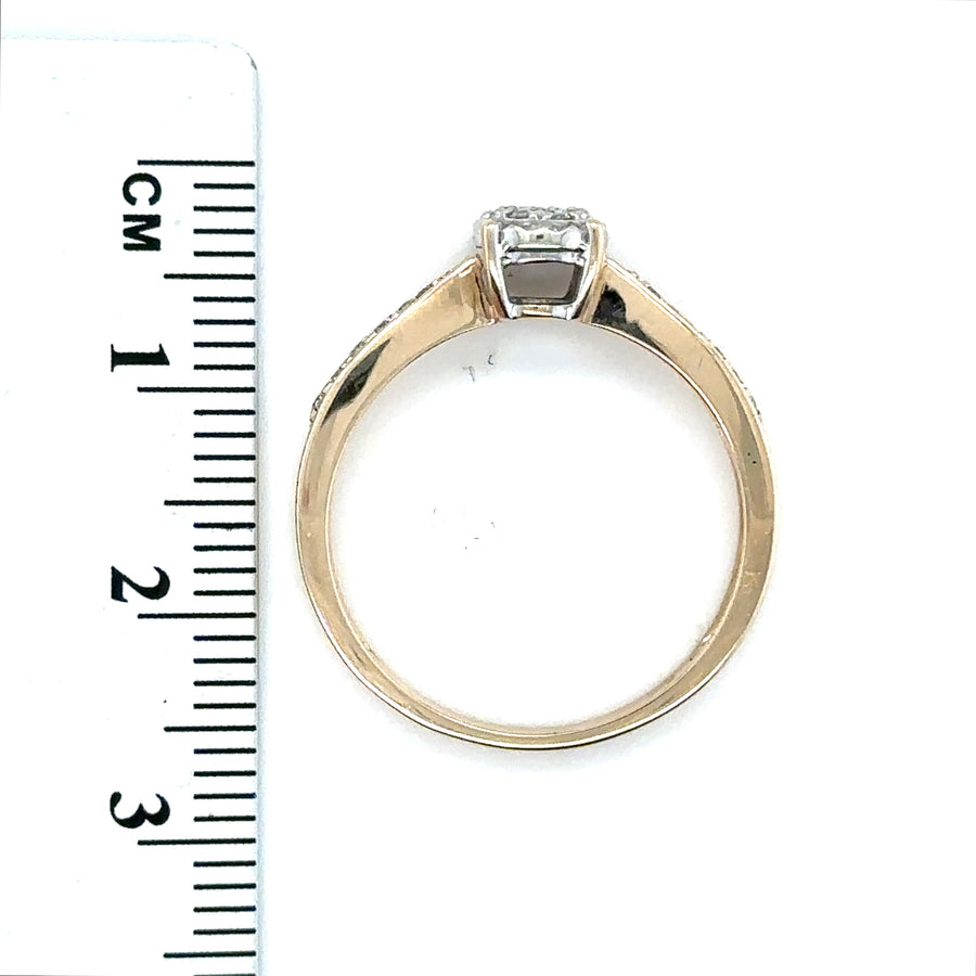 9ct Yellow Gold Diamond Set Ring (c. 0.45ct) - Size P 1/2