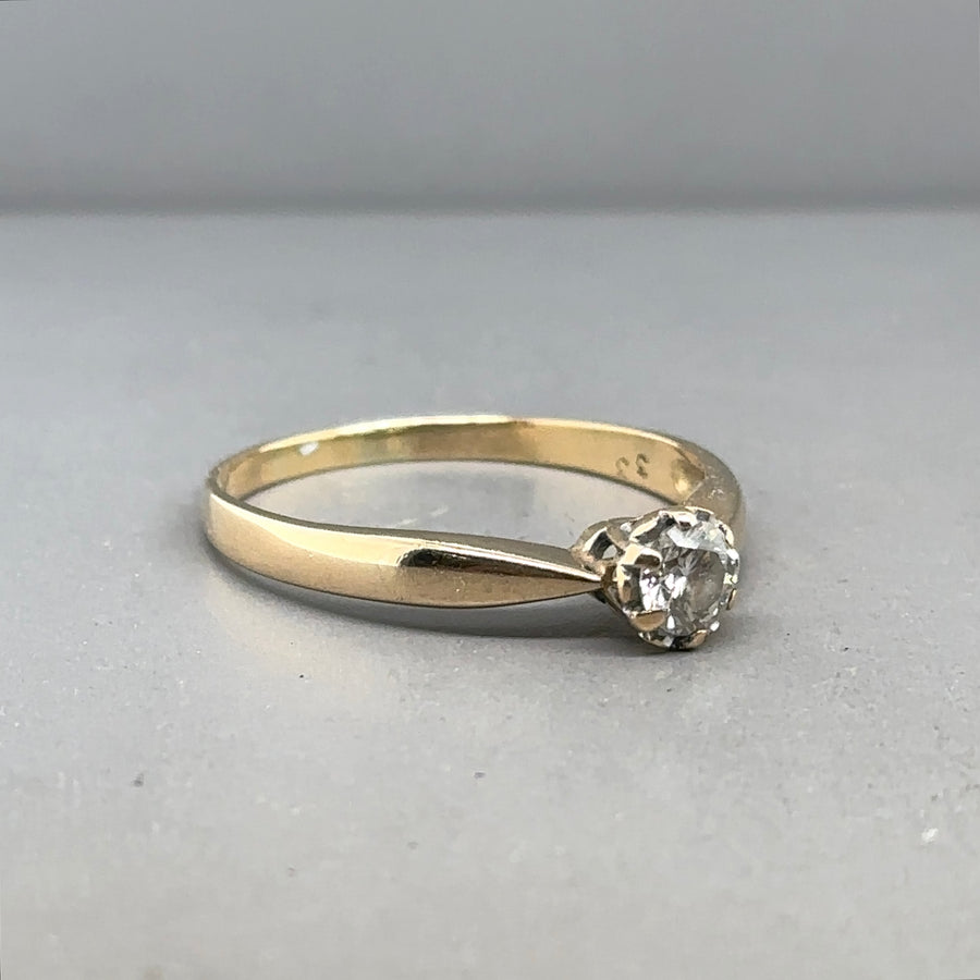 18ct Yellow Gold Single Stone Diamond Set Ring (c. 0.33ct) - Size S 1/2