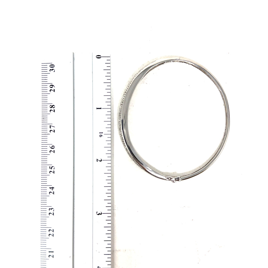 9ct White Gold Diamond Set Bangle (c. 0.20ct)