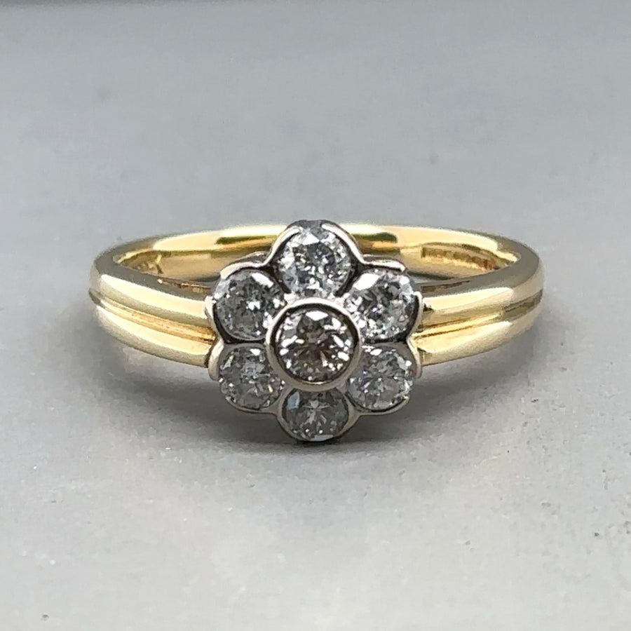 18ct Yellow Gold Diamond Daisy Cluster Ring (c. 0.70ct) - Size O