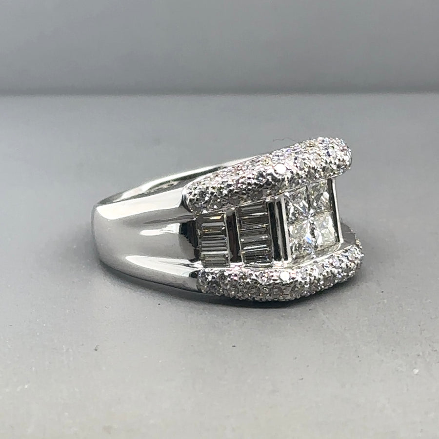 18ct White Gold Diamond Fancy Ring (c. 2.00ct) - Size R