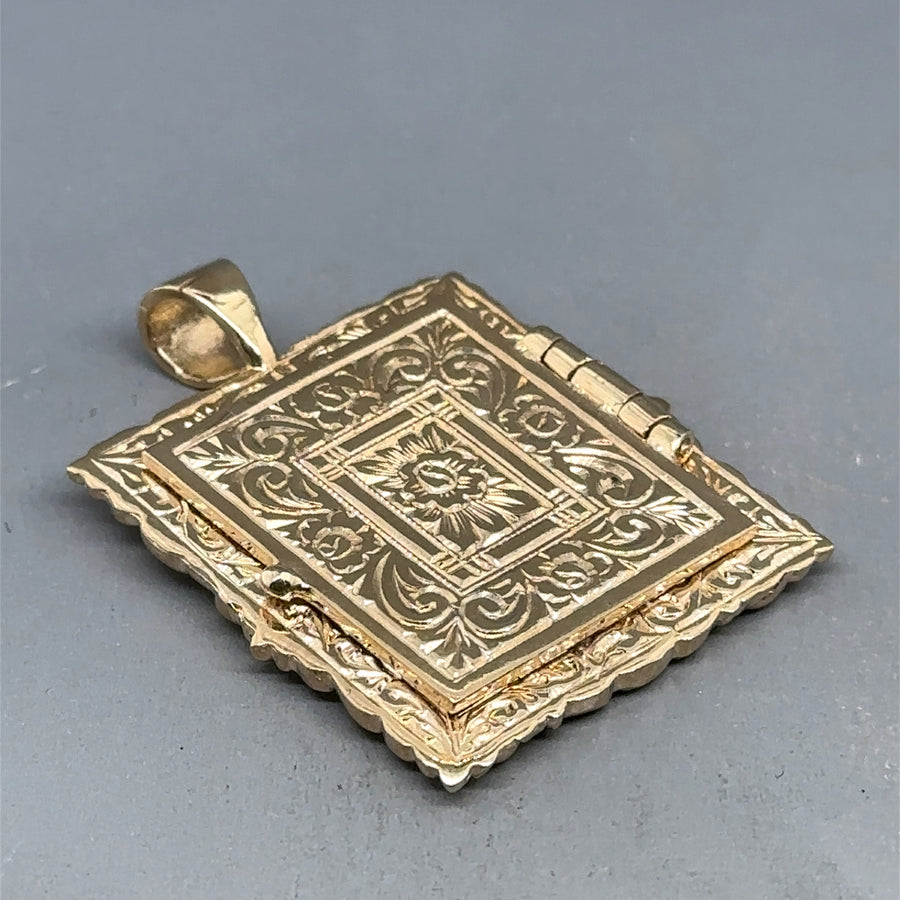 9ct Yellow Gold Square Picture Locket
