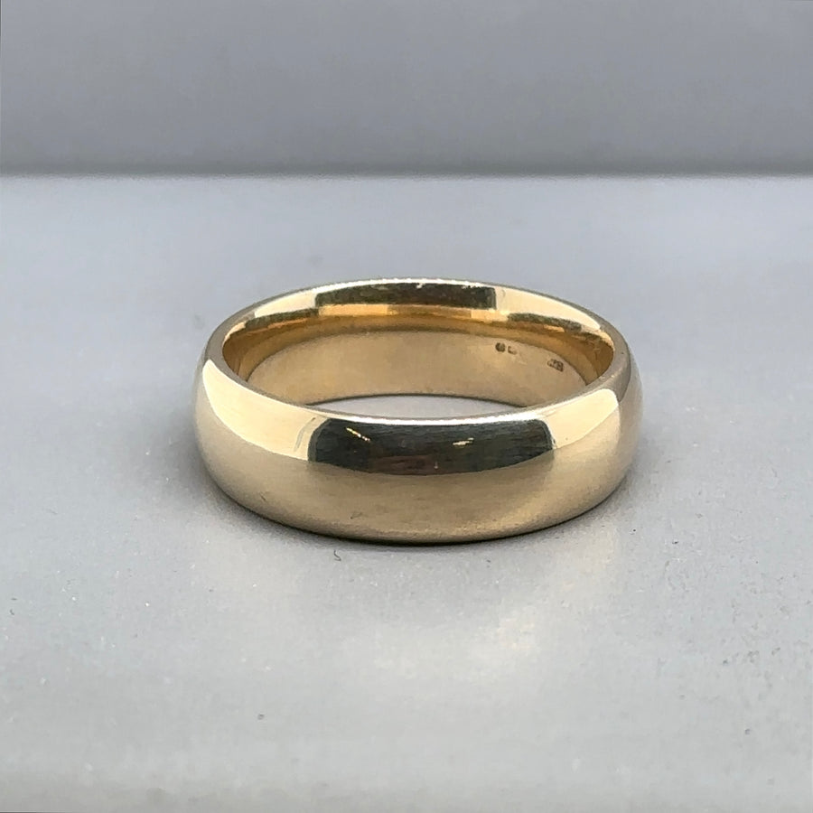 9ct Yellow Gold Band Ring - Size U 1/2