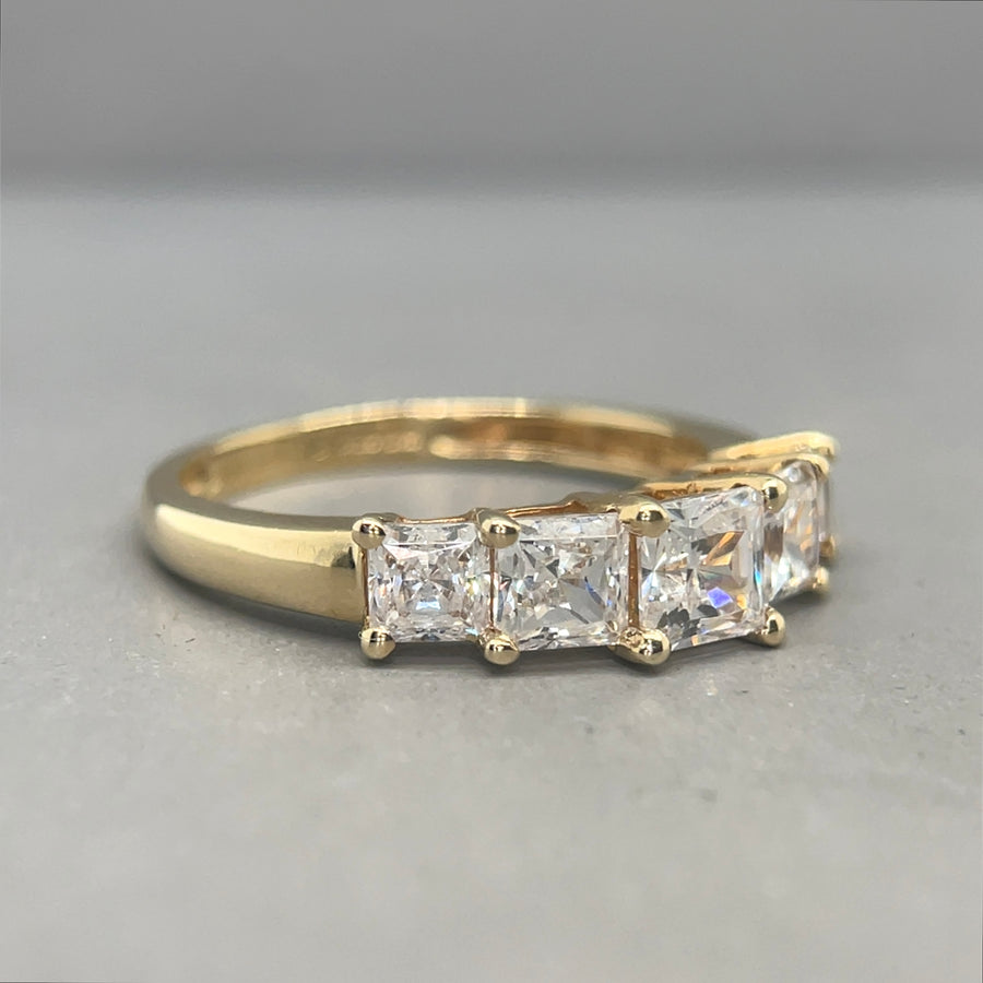 14ct Yellow Gold Cubic Zirconia Set Ring - Size M 1/2
