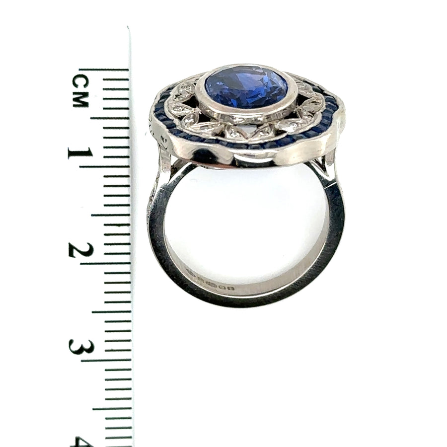 18ct White Gold Diamond and Sapphire Ring - Size L