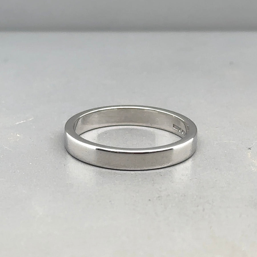9ct White Gold Band Ring - Size L 1/2