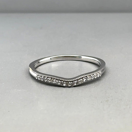9ct White Gold Diamond Set Chevron Ring - Size Q