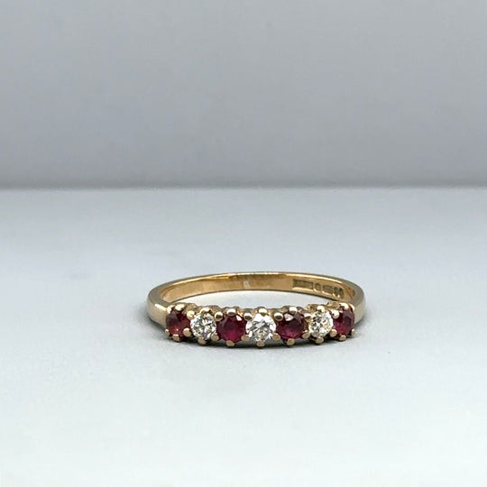 9ct Yellow Gold Topaz and Diamond Ring (c. 0.10 - 0.15ct) - Size M