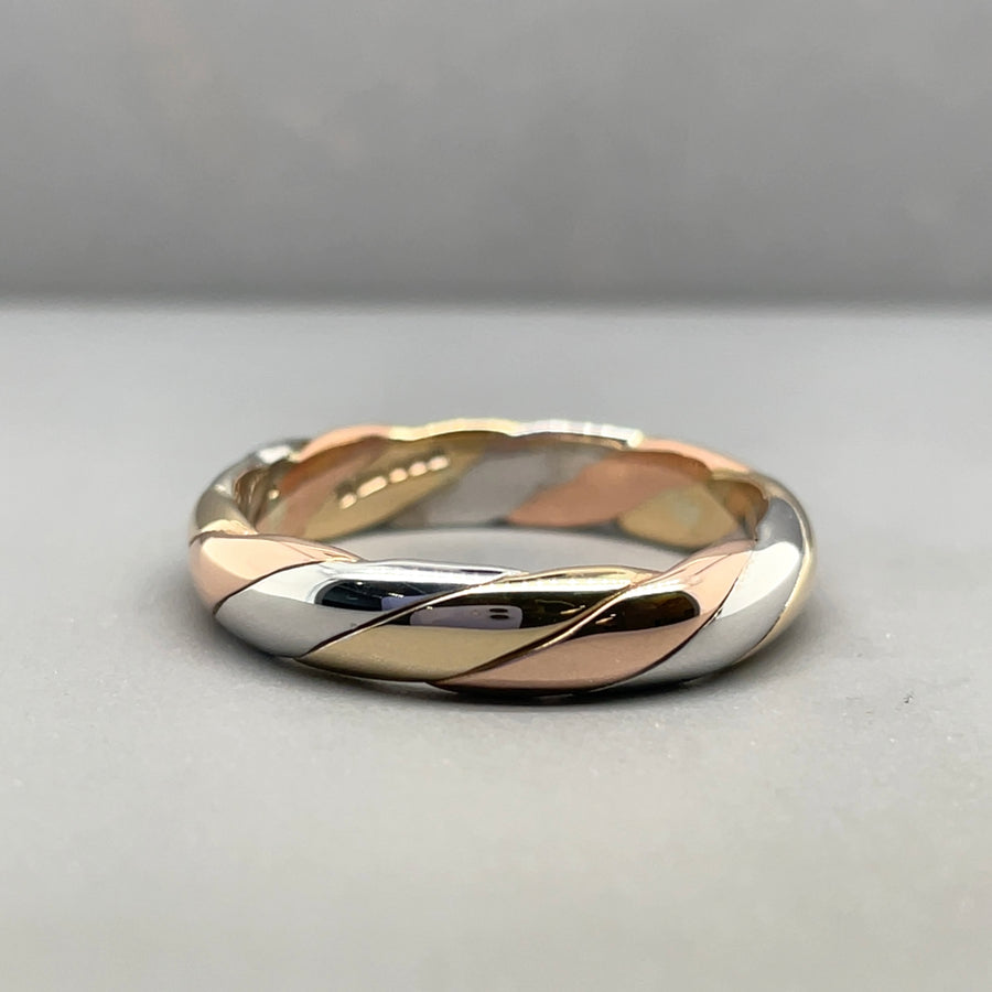9ct Tri-Colour Band Ring - Size V 1/2