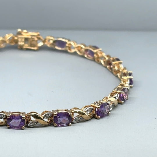 9ct Yellow Gold Diamond and Amethyst Bracelet (c. 0.15ct)
